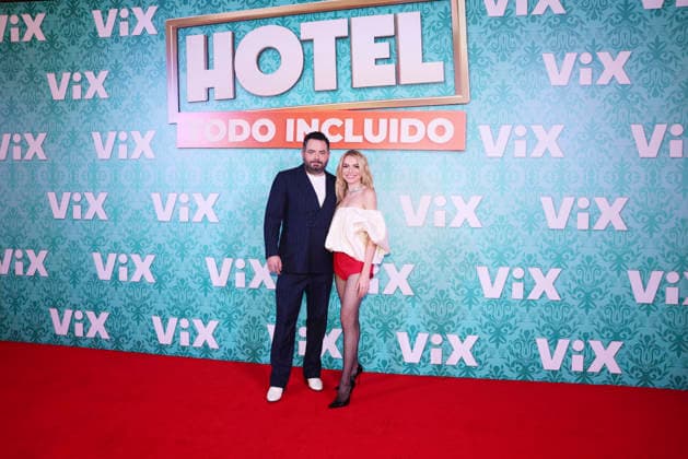 Hotel Todo Incluido Red Carpet Premiere Jose Eduardo Derbez and Sofia Castro attend the red carpet premiere of the ViX original TV series Hotel Todo Incluido at Antara Polanco on August 27, 2026 in Mexico City, Mexico. (Photo by Yamak Perea Eyepix Group) Copyright: xYamakxPerea xEyepixxGroupx YP_27082026_196550