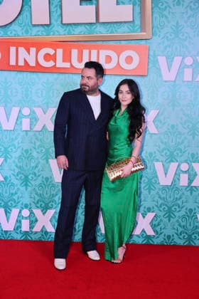 Hotel Todo Incluido Red Carpet Premiere Jose Eduardo Derbez and Paola Dalay attend the red carpet premiere of the ViX original TV series Hotel Todo Incluido at Antara Polanco on August 27, 2026 in Mexico City, Mexico. (Photo by Yamak Perea Eyepix Group) Copyright: xYamakxPerea xEyepixxGroupx YP_27082026_196586
