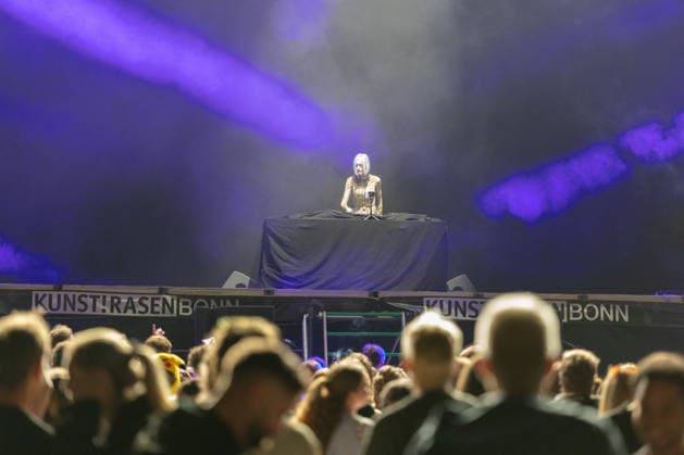 Felicia Bianco at the Rheinkilometer 652 Open Air at the Kunst Rasen in Bonn on August 28, 2026. Cologne-based DJ Felicia Bianco performing an open-air DJ set at the Kunst Rasen in Bonn, Bonn-Gronau, North Rhine-Westphalia, Germany Copyright: xMarcxJohnx