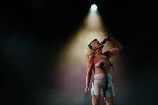 Peaches on the third day of the 23rd edition of Rock en Seine at the Domaine National de Saint-Cloud, France, on August 28, 2026. Alexandre Fumeron, Bestimage. Day Three of the Rock en Seine music festival on August 28, 2026, in Paris, France. Saint-Cloud, France  Copyright: xAlexandrexFumeronx xBestimagexAlexandrexFumeronx xBestimagex