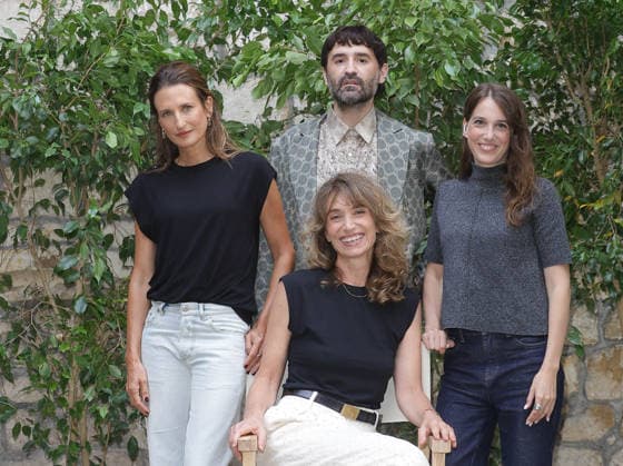 Camille Cottin, Fanny Herrero, Nicolas Maury, and Fanny Sidney at the Dix pour cent photocall during the 19th Angoulême Francophone Film Festival, France, on August 29, 2026 Coadic Guirec Bestimage *Dix pour cent* photocall during Day Five of the 19th Angoulême French-Language Film Festival on August 29, 2026 in Angoulême, France  Copyright: xCOADICxGUIRECx xBESTIMAGExCOADICxGUIRECx xBESTIMAGEx