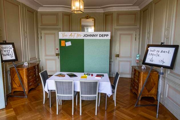 The Art of Johnny Depp Exhibition at Benrath Palace ** FOR EDITORIAL USE ONLY ** EDITORIAL USE ONLY ** p Journalists and exhibitors are at Benrath Palace in Düsseldorf on August 29, 2026. An exhibition titled The Art of Johnny Depp, featuring works by actor Johnny Depp, opens in Düsseldorf. Photo: Arnulf Copyright: ArnulfxStoffel doc87de6uem2361glvi6om7 ,EDITORIAL USE ONLY Copyright: ArnulfxStoffel