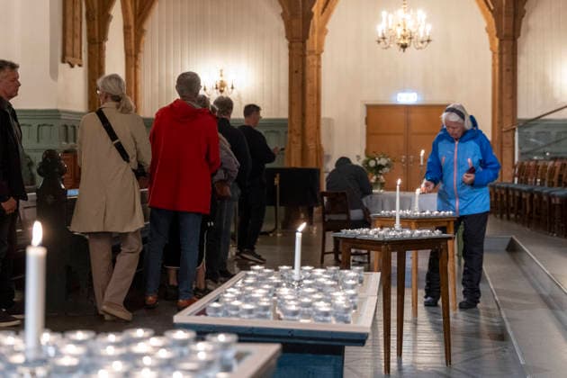 King Harald V has died in Kristiansand, August 29, 2026. People gathered at the Cathedral in Kristiansand on Saturday to light candles and sign the condolence book, after King Harald V died on Friday morning. Photo: Tor Erik Schroder, NTB, Kristiansand, Norway. A8UIwyneEmg. EDITORIAL USE ONLY. Ref: BNCA8UIwyneEmg.jpg  Copyright: xTorxErikxSchroderx xNTBx