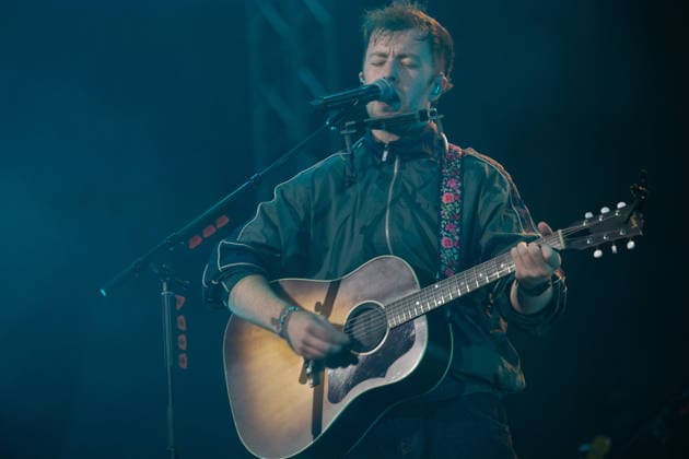 Kingfishr perform at Reading Festival 2026 Saturday - Little John s Farm, Reading, UK Lead singer Eddie Keogh of Irish indie folk band Kingfishr performs on The Gallery Stage at Reading Festival 2026, Little John s Farm, Reading, England, UK on Saturday 29 August 2026., Credit:Justin Ng Avalon UK, England, Reading, Little John s Farm  Copyright: xJustinxNgx xAvalonx 1129177085