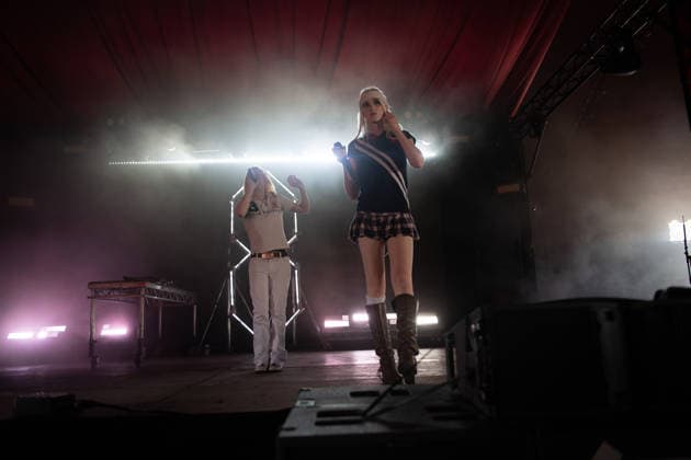 Frost Children perform at Reading Festival 2026 Saturday - Little John s Farm, Reading, UK Lulu Prost and Angel Prost of American duo Frost Children performs on The Ballroom Stage at Reading Festival 2026, Little John s Farm, Reading, England, UK on Saturday 29 August 2026., Credit:Justin Ng Avalon UK, England, Reading, Little John s Farm Copyright: xJustinxNgx xAvalonx 1129187534