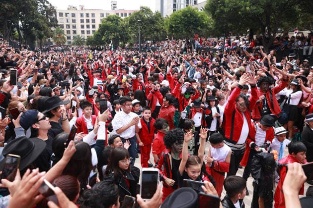 ?Massive Michael Jackson Thriller Dance Tribute MEXICO CITY, MEXICO - AUGUST 29: Fans of Michael Jackson take part in a massive Thriller dance tribute, at the Monument to the Revolution, in Mexico City, Mexico on August 29, 2026. ?Hundreds of fans gathered dressed as the legendary American singer, known as the King of Pop, to perform the iconic choreography and celebrate what would have been his 68th birthday. Daniel Cardenas Anadolu Mexico City Mexico. Editorial use only. Please get in touch for any other usage.  Copyright: x2026xAnadoluxDanielxCardenasx