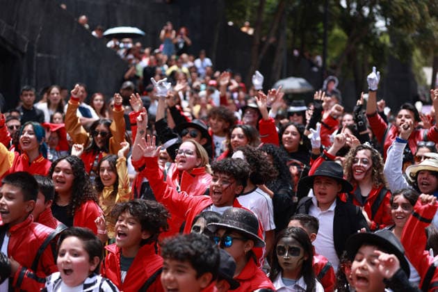 ?Massive Michael Jackson Thriller Dance Tribute MEXICO CITY, MEXICO - AUGUST 29: Fans of Michael Jackson take part in a massive Thriller dance tribute, at the Monument to the Revolution, in Mexico City, Mexico on August 29, 2026. ?Hundreds of fans gathered dressed as the legendary American singer, known as the King of Pop, to perform the iconic choreography and celebrate what would have been his 68th birthday. Daniel Cardenas Anadolu Mexico City Mexico. Editorial use only. Please get in touch for any other usage.  Copyright: x2026xAnadoluxDanielxCardenasx