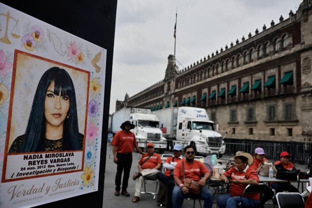 August 29, 2026, Mexico City, Cdmx, Mexico: A group of 140 relatives of victims of enforced disappearanceÃ¢â‚¬including parents, aunts and uncles, children, grandchildren, and grandparentsÃ¢â‚¬gathered to protest in Mexico CityÃ¢â‚¬â ¢s ZoÂ³calo, right next to the National Palace. Seventy of them traveled from Monterrey, Nuevo LeoÂ³n; they have been searching for family members abducted by the Zetas cartel during the administration of former President Felipe CalderoÂ³n. Others came from Guanajuato, Guerrero, YucatoÂ¡n, the State of Mexico, Mexico City, MichoacoÂ¡n, Morelos, Oaxaca, San Luis PotosoÂ­, and Tamaulipas. Ahead of the International Day of the Victims of Enforced Disappearance, and as part of activities organized by th - ZUMAp204 20260829_zip_p204_052 Copyright: xJosuexPerezx