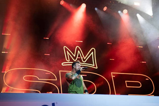 German singer Dag Alexis Kopplin of the band SDP during his performance at the Superbloom Festival in Munich s Olympic Park on August 29, 2026; Munich Olympic Park, Bavaria, Germany