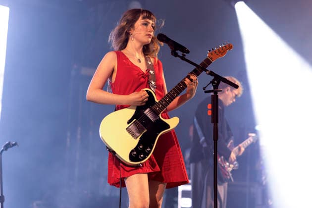 Florence Road perform at Leeds Festival Lily Aron of Florence Road performs at Leeds Festival, Bramham Park, Leeds, 29th August 2026, Credit:Mike Gray MIKE GRAY - B4227 Avalon  Copyright: xMikexGrayx xMIKExGRAYx-xB4227x xAvalonx 1129200270