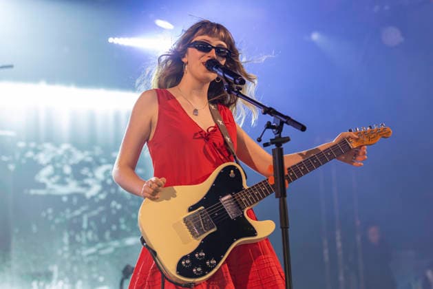 Florence Road perform at Leeds Festival Lily Aron of Florence Road performs at Leeds Festival, Bramham Park, Leeds, 29th August 2026, Credit:Mike Gray MIKE GRAY - B4227 Avalon  Copyright: xMikexGrayx xMIKExGRAYx-xB4227x xAvalonx 1129200273
