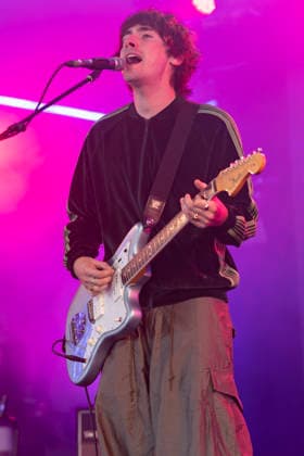 Villanelle perform at Leeds Festival Gene Gallagher of Villanelle performs at Leeds Festival, Bramham Park, Leeds, 29th August 2026, Credit:Mike Gray MIKE GRAY - B4227 Avalon  Copyright: xMikexGrayx xMIKExGRAYx-xB4227x xAvalonx 1129203928