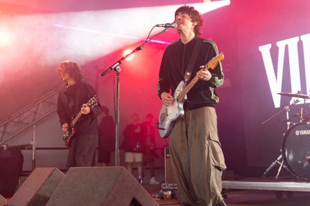 Villanelle perform at Leeds Festival Gene Gallagher of Villanelle performs at Leeds Festival, Bramham Park, Leeds, 29th August 2026, Credit:Mike Gray MIKE GRAY - B4227 Avalon  Copyright: xMikexGrayx xMIKExGRAYx-xB4227x xAvalonx 1129203931