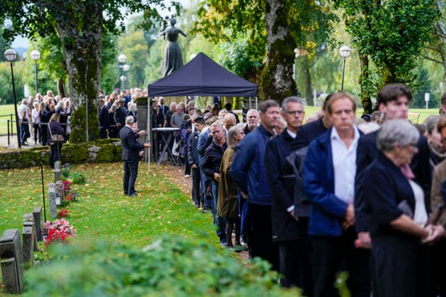 Memorial service at Asker Church, Asker, August 30, 2026. There are lines outside Asker Church, where a memorial service for King Harald is being held. Photo by Javad Parsa, NTB POOL, Asker, Norway. R6fBLE0MPqc. EDITORIAL USE ONLY. Ref: BNC POLR6fBLE0MPqc jpg  Copyright: xJavadxParsax xNTBx