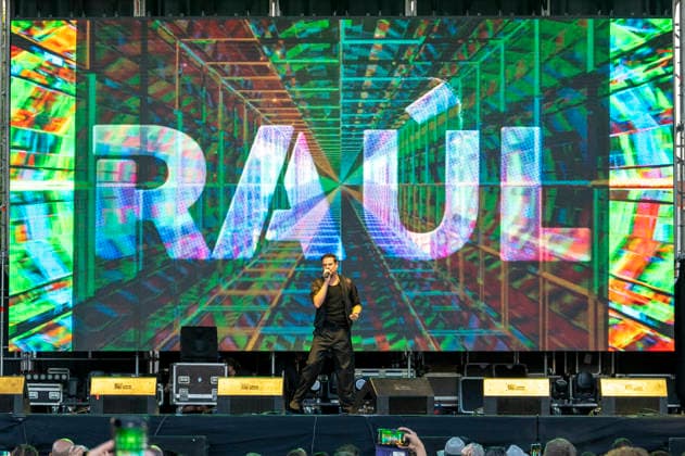 Raul live at the Conciertos de La Muralla in the Huerta del Obispo, Alcalá de Henares, August 28, 2026 Foto:xDyDxFotografosx xFuturexImagex muralla_6807