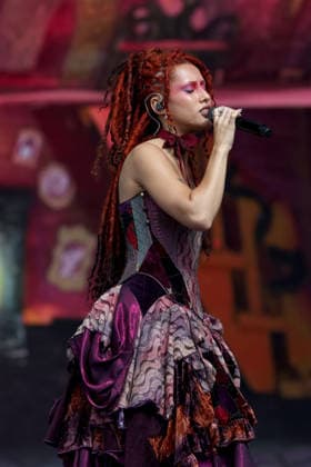 Absolutely performs at Leeds Festival Singer Absolutely (Abby Keen) performs at Leeds Festival, Bramham Park, Leeds, 30th August 2026, Credit:Mike Gray MIKE GRAY - B4227 Avalon  Copyright: xMikexGrayx xMIKExGRAYx-xB4227x xAvalonx 1129289469