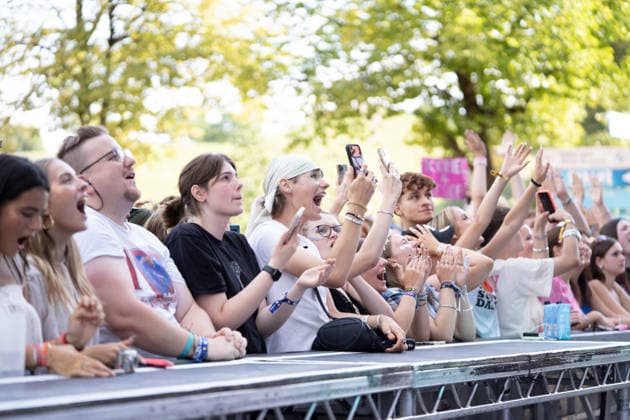 A large crowd of fans gathered for the performance by German rapper Ikkimel, whose real name is Kim Hnizdo, at the Superbloom Festival on August 30, 2026, at the Olympic Park in Munich, Munich Olympic Park, Bavaria, Germany