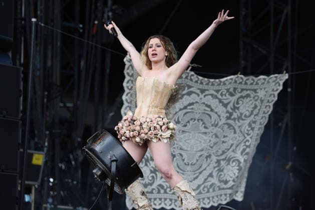 Slayyyter performs at Leeds Festival Slayyyter performs at Leeds Festival 2026, Bramham Park, Leeds, 30th August 2026, Credit:Mike Gray MIKE GRAY - B4227 Avalon  Copyright: xMikexGrayx xMIKExGRAYx-xB4227x xAvalonx 1129296592