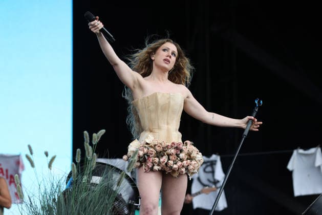 Slayyyter performs at Leeds Festival Slayyyter performs at Leeds Festival 2026, Bramham Park, Leeds, 30th August 2026, Credit:Mike Gray MIKE GRAY - B4227 Avalon  Copyright: xMikexGrayx xMIKExGRAYx-xB4227x xAvalonx 1129296610