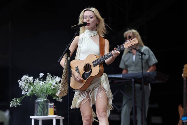Maisie Peters performs at Leeds Festival Maisie Peters performs at Leeds Festival, Bramham Park, Leeds 30th August 2026, Credit:Mike Gray MIKE GRAY - B4227 Avalon  Copyright: xMikexGrayx xMIKExGRAYx-xB4227x xAvalonx 1129313220