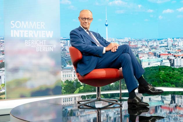 ARD-Sommerinterview, Bundeskanzler, Friedrich Merz Berlin, ARD-Sommerinterview, Bundeskanzler, Friedrich Merz, CDU, Moderator, Markus Preiß, ARD-Hauptstadtstudio Berlin Berlin GER *** ARD Summer Interview, Federal Chancellor, Friedrich Merz, Berlin, ARD Summer Interview, Federal Chancellor, Friedrich Merz, CDU, Host, Markus Preiß, ARD Berlin Capital Studio, Berlin, GER