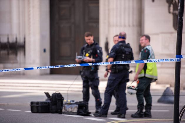 August 30, 2026, London, United Kingdom: Police presence seen behind a police line in Covent Garden following an undisclosed critical incident. Police and ambulance presence in Covent Garden following an undisclosed critical incident. Area partially cordoned off near Drury Lane and Great Queen Street. London United Kingdom  - ZUMAs197 20260830_aaa_s197_155 Copyright: xLoredanaxSangiulianox
