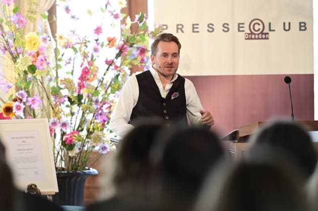 Samuel Koch at the 27th presentation of the prestigious Erich Kästner Prize to Samuel Koch by the Dresden Press Club at Albrechtsberg Castle in Dresden, August 30, 2026 Copyright: xMatthiasxWehnertx