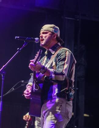 August 28, 2026, Edmonton, Alberta, Canada: Canadian Country Music Artist Dawson Gray performs at Boots and Hearts West Country Music Festival..British Columbia Native, Dawson Gray performs at the First Boots and Hearts West Music Festival in Edmonton, Canada - 28 Aug 2026 Edmonton Canada - ZUMAs197 20260828_aaa_s197_591 Copyright: xRonxPalmerx