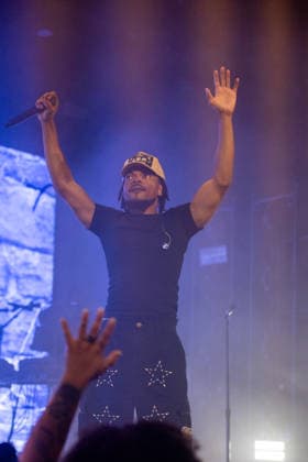 August 30, 2026, Nashville, Tn, USA: NASHVILLE, TENNESSEE - AUGUST 30: Chance the Rapper performs onstage during the Coloring Book 10 Year Anniversary Tour at Ryman Auditorium on August 30, 2026 in Nashville, Tennessee. Nashville USA  - ZUMAr187 20260830_zsp_r187_021 Copyright: xJustinxRenfroex