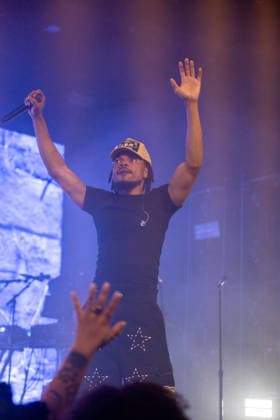 August 30, 2026, Nashville, Tn, USA: NASHVILLE, TENNESSEE - AUGUST 30: Chance the Rapper performs onstage during the Coloring Book 10 Year Anniversary Tour at Ryman Auditorium on August 30, 2026 in Nashville, Tennessee. Nashville USA  - ZUMAr187 20260830_zsp_r187_022 Copyright: xJustinxRenfroex
