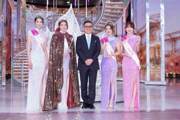 HONG KONG, CHINA - AUGUST 30: First runner-up Ada Tang, Miss Hong Kong 2026 Bernice Yuen, second runner-up Scarlett Li pose at the Miss Hong Kong 2026 pageant on August 30, 2026 in Hong Kong, China.  Copyright: xVCGx 111663131017