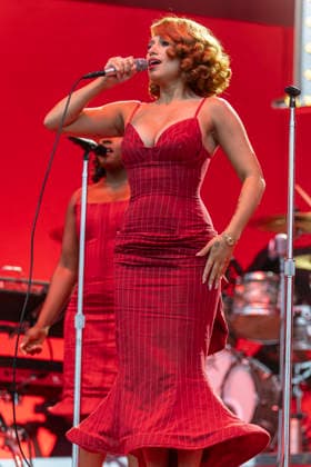 Raye performs at Leeds Festival Raye performs at Leeds Festival 2026, Bramham Park, Leeds, 30th August 2026, Credit:Mike Gray MIKE GRAY - B4227 Avalon  Copyright: xMikexGrayx xMIKExGRAYx-xB4227x xAvalonx 1129398081