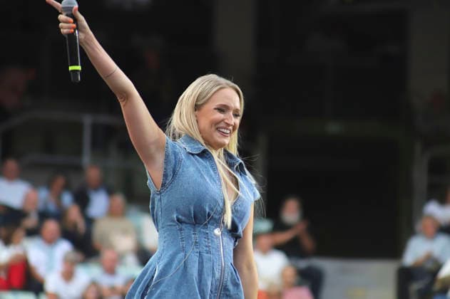 Julia Buchner live at the 2026 Summer Open Air at the Kitzbühel Tennis Stadium, August 29, 2026 Foto:xS.xNömerx xFuturexImagex buchner_6803