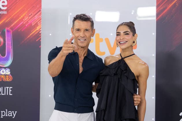 Presentation of the 2026 Premios Juventud Television host and actor Jesús Vázquez and model and host Alejandra Espinoza pose at the photocall for the presentation of the 2026 Premios Juventud on August 31, 2026, in Madrid, Spain. The Premios Juventud, presented by RTVE and TelevisaUnivision, highlight the work of role models for the younger generations, with categories such as television, streaming, music, and content creators. AUGUST 31, 2026 CELEBRITIES FAMOUS PEOPLE YOUTH Jesús Hellí Madrid Madrid, Spain Copyright: xJesusxHellinx 7740863