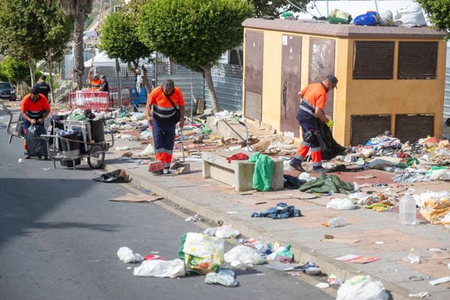 The humanitarian crisis in Ceuta continues. Police clear the migrant camp at Loma Colmenar on August 31, 2026, in Ceuta, Spain. Ceuta continues to face a serious humanitarian crisis following the historic mass influx of more than 70,000 migrants who swam across the Tarajal Strait on July 30 and 31. Although the current police deployment and border reinforcement by the Moroccan authorities have managed to stem the influx, the autonomous city continues to face a serious humanitarian, health, and security crisis. AUGUST 31, 2026, Spain  Copyright: xMarcosxMorenox 7741050