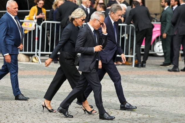 Olivier Bialobos, Bernard Arnault, and his wife Hélène Mercier Arnault arrive at the funeral of Mathilde Favier at the Church of Saint Sulpice in Paris, August 31, 2026 Dominique Jacovides Cyril Moreau Bestimage Arrivals at the funeral of Mathilde Favier at the Church of Saint Sulpice in Paris on August 31, 2026 Paris, France  Copyright: xJACOVIDES-MOREAUx xBESTIMAGExJACOVIDES-MOREAUx xBESTIMAGEx