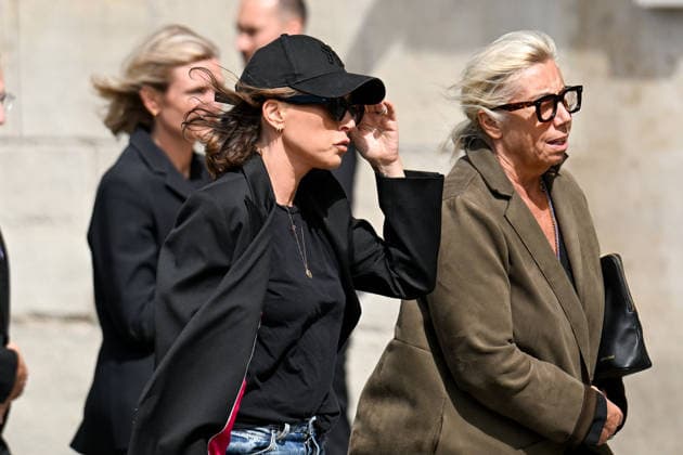 NEWS : Funà railles de Mathilde Favier, directrice des relations publiques de Christian Dior Couture, à l à glise Saint-Sulpice à Paris - 31 08 2026 Laura Smet - Funeral of Mathilde Favier, director of public relations for Christian Dior Couture, at the Saint-Sulpice church in Paris, France, on August 31, 2026. She died in a car accident with her partner, French producer Nicolas Altmayer, on August 17, aged 57 and 61, respectively. PARISFrance Copyright: xLIONELxURMANx