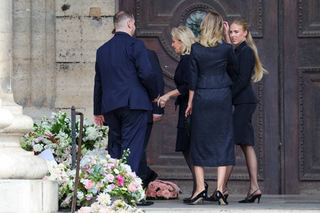 Camilla of Bourbon-Two Sicilies, her daughters, Princess Maria Carolina of Bourbon-Two Sicilies and Maria Chiara of Bourbon-Two Sicilies, arriving at the funeral of Mathilde Favier at the Church of Saint Sulpice in Paris, August 31, 2026 Dominique Jacovides Cyril Moreau Bestimage Arrivals at the funeral of Mathilde Favier at the Church of Saint Sulpice in Paris on August 31, 2026 Paris, France  Copyright: xJACOVIDES-MOREAUx xBESTIMAGExJACOVIDES-MOREAUx xBESTIMAGEx