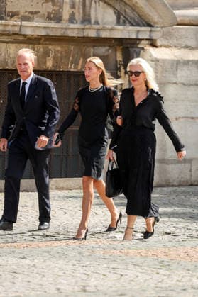 Pierre Jérôme Hénin, his wife Pauline, and their daughter Rose arrive at Mathilde Favier’s funeral at the Church of Saint Sulpice in Paris, August 31, 2026 Dominique Jacovides Cyril Moreau Bestimage Arrivals at the funeral of Mathilde Favier at the Church of Saint Sulpice in Paris on August 31, 2026 Paris, France  Copyright: xJACOVIDES-MOREAUx xBESTIMAGExJACOVIDES-MOREAUx xBESTIMAGEx