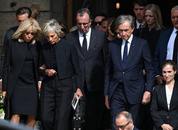 Mathilde Favier Funeral - Paris Brigitte Macron, Helene Mercier-Arnault and Bernard Arnault during the funeral of Mathilde Favier, director of public relations for Christian Dior Couture, at the Saint-Sulpice church in Paris, France, on August 31, 2026. She died in a car accident with her partner, French producer Nicolas Altmayer, on August 17, aged 57 and 61, respectively. Photo by Florian Poitout ABACAPRESS.COM Paris France Copyright: xPoitoutxFlorian ABACAx