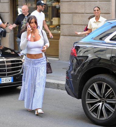 RECORD DATE NOT STATED IPA87977765 - Milan, photo by Mimmo Carriero—Cesc Fabregas, the Spanish coach of Como, is enjoying a relaxing afternoon with his wife, Daniella Semaan, and son, Leonardo  Copyright: xx xx 87977765