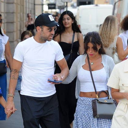RECORD DATE NOT STATED IPA87977746 - Milan, photo by Mimmo Carriero—Cesc Fabregas, the Spanish coach of Como, is enjoying a relaxing afternoon with his wife, Daniella Semaan, and son, Leonardo  Copyright: xx xx 87977746