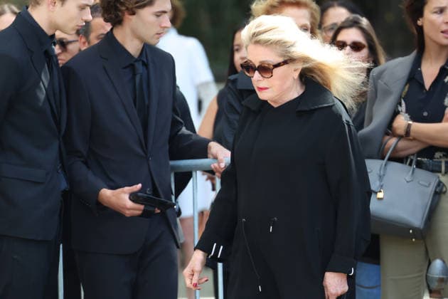 Obseques de Mathilde Favier Ã Paris Catherine Deneuve Obseques de Mathilde Favier Ã Paris Ã l Eglise Saint-Sulpice le 31 aout 2026. Mathilde Favier s funeral in Paris at the Church of Saint-Sulpice on August 31, 2026.  Copyright: xFabricexChasseryx