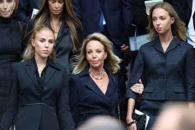Obseques de Mathilde Favier Ã Paris Camilla de Bourbon des Deux-Siciles et ses filles, Maria Chiara et Maria-Carolina Obseques de Mathilde Favier Ã Paris Ã l Eglise Saint-Sulpice le 31 aout 2026. Mathilde Favier s funeral in Paris at the Church of Saint-Sulpice on August 31, 2026.  Copyright: xFabricexChasseryx
