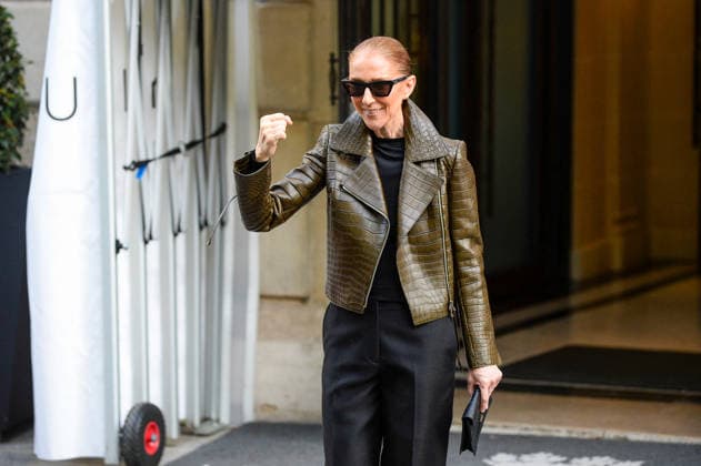 Céline Dion was cheered by her fans as she left the Royal Monceau luxury hotel in Paris, France, on August 31, 2026. Céline Dion makes her grand return to the stage in Paris with a series of exceptional concerts at the Paris La Défense Arena from September 12 to October 17, 2026. Sixteen exclusive dates in September and October 2026, as well as ten dates in May 2027, for a show that is already shaping up to be historic Bestimage Canadian singer Céline Dion is acclaimed by fans as she leaves the Royal Monceau luxury hotel in Paris, France, on August 31, 2026. Céline Dion is making her grand return to the stage in Paris with a series of extraordinary concerts at the Paris La Défense Arena from September 12 to October 17, 2026. Sixteen exclus Copyright: xAgencex xBestimagexAgencex xBestimagex
