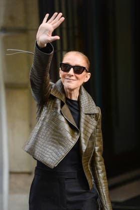 Céline Dion was cheered by her fans as she left the Royal Monceau luxury hotel in Paris, France, on August 31, 2026. Céline Dion is making her grand return to the stage in Paris with a series of exceptional concerts at the Paris La Défense Arena from September 12 to October 17, 2026. Sixteen exclusive dates in September and October 2026, as well as ten dates in May 2027, for a show that is already shaping up to be historic. Bestimage Canadian singer Céline Dion is acclaimed by fans as she leaves the Royal Monceau luxury hotel in Paris, France, on August 31, 2026. Céline Dion is making her grand return to the stage in Paris with a series of extraordinary concerts at the Paris La Défense Arena from September 12 to October 17, 2026. Sixteen e Copyright: xAgencex xBestimagexAgencex xBestimagex