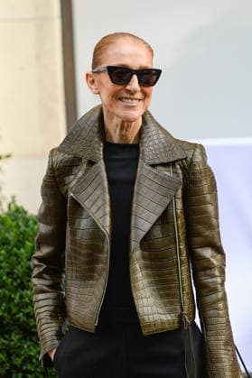 Céline Dion was cheered by her fans as she left the Royal Monceau luxury hotel in Paris, France, on August 31, 2026. Céline Dion is making her grand return to the stage in Paris with a series of exceptional concerts at the Paris La Défense Arena from September 12 to October 17, 2026. Sixteen exclusive dates in September and October 2026, as well as ten dates in May 2027, for a show that is already shaping up to be historic. Bestimage Canadian singer Céline Dion is acclaimed by fans as she leaves the Royal Monceau luxury hotel in Paris, France, on August 31, 2026. Céline Dion is making her grand return to the stage in Paris with a series of extraordinary concerts at the Paris La Défense Arena from September 12 to October 17, 2026. Sixteen e Copyright: xAgencex xBestimagexAgencex xBestimagex