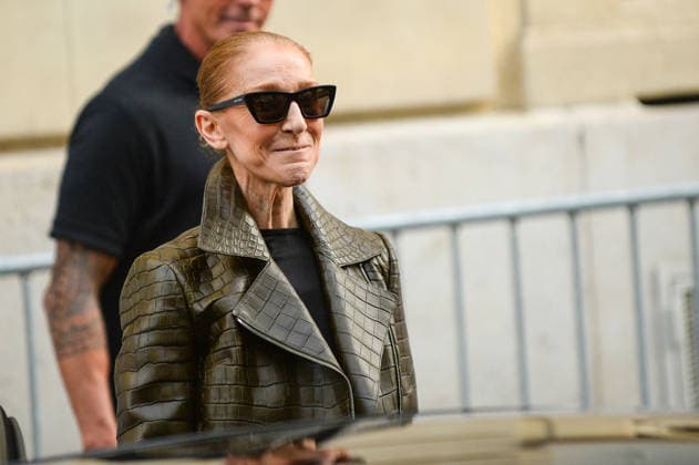 Céline Dion was cheered by her fans as she left the Royal Monceau luxury hotel in Paris, France, on August 31, 2026. Céline Dion makes her grand return to the stage in Paris with a series of exceptional concerts at the Paris La Défense Arena from September 12 to October 17, 2026. Sixteen exclusive dates in September and October 2026, as well as ten dates in May 2027, for a show that is already shaping up to be historic Bestimage Canadian singer Céline Dion is acclaimed by fans as she leaves the Royal Monceau luxury hotel in Paris, France, on August 31, 2026. Céline Dion is making her grand return to the stage in Paris with a series of extraordinary concerts at the Paris La Défense Arena from September 12 to October 17, 2026. Sixteen exclus Copyright: xAgencex xBestimagexAgencex xBestimagex
