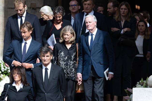 Mathilde Favier Funeral - Paris RL Michel Barnier and his wife during the funeral of Mathilde Favier, director of public relations for Christian Dior Couture, at the Saint-Sulpice church in Paris, France, on August 31, 2026. She died in a car accident with her partner, French producer Nicolas Altmayer, on August 17, aged 57 and 61, respectively. Photo by Raphael Lafargue ABACAPRESS.COM Paris France  Copyright: xLafarguexRaphael ABACAx
