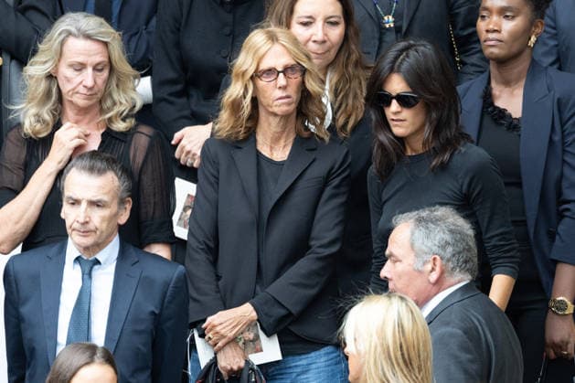 Mathilde Favier Funeral - Paris RL Sandrine Kiberlain and Suzanne Lindon during the funeral of Mathilde Favier, director of public relations for Christian Dior Couture, at the Saint-Sulpice church in Paris, France, on August 31, 2026. She died in a car accident with her partner, French producer Nicolas Altmayer, on August 17, aged 57 and 61, respectively. Photo by Raphael Lafargue ABACAPRESS.COM Paris France  Copyright: xLafarguexRaphael ABACAx